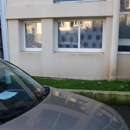 Brest Saint-Marc : Appart T1 Bis Bien Situe Wifi المظهر الخارجي الصورة